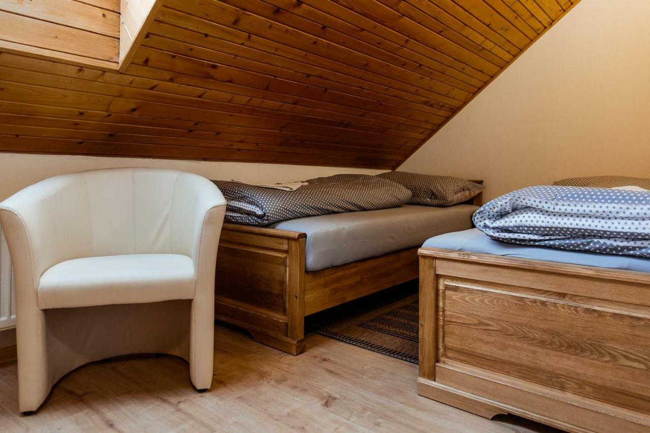 Hrady Apartment *