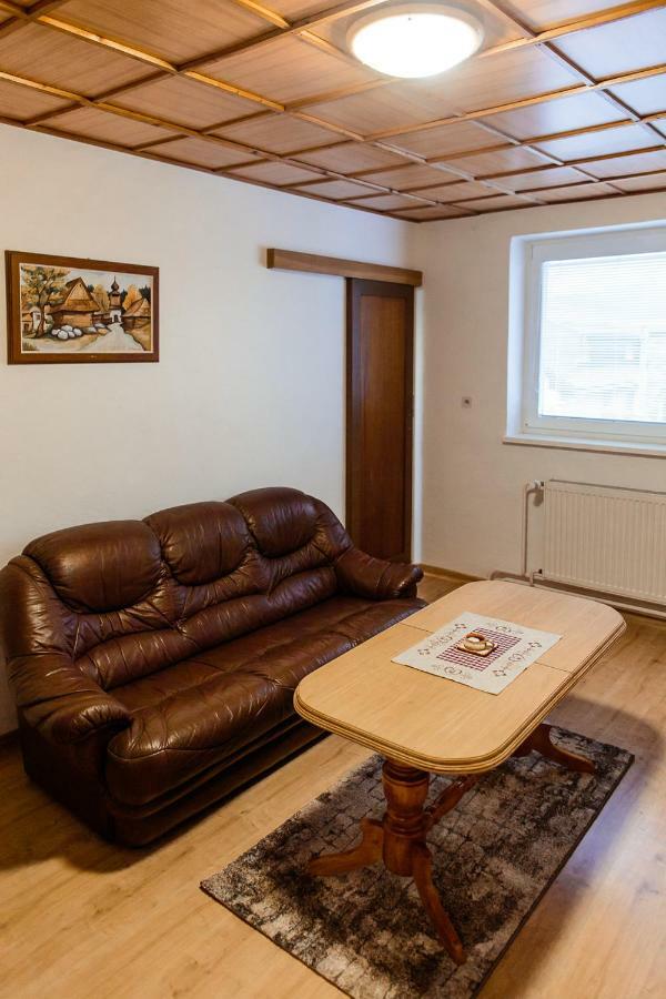 Hrady Apartment *
