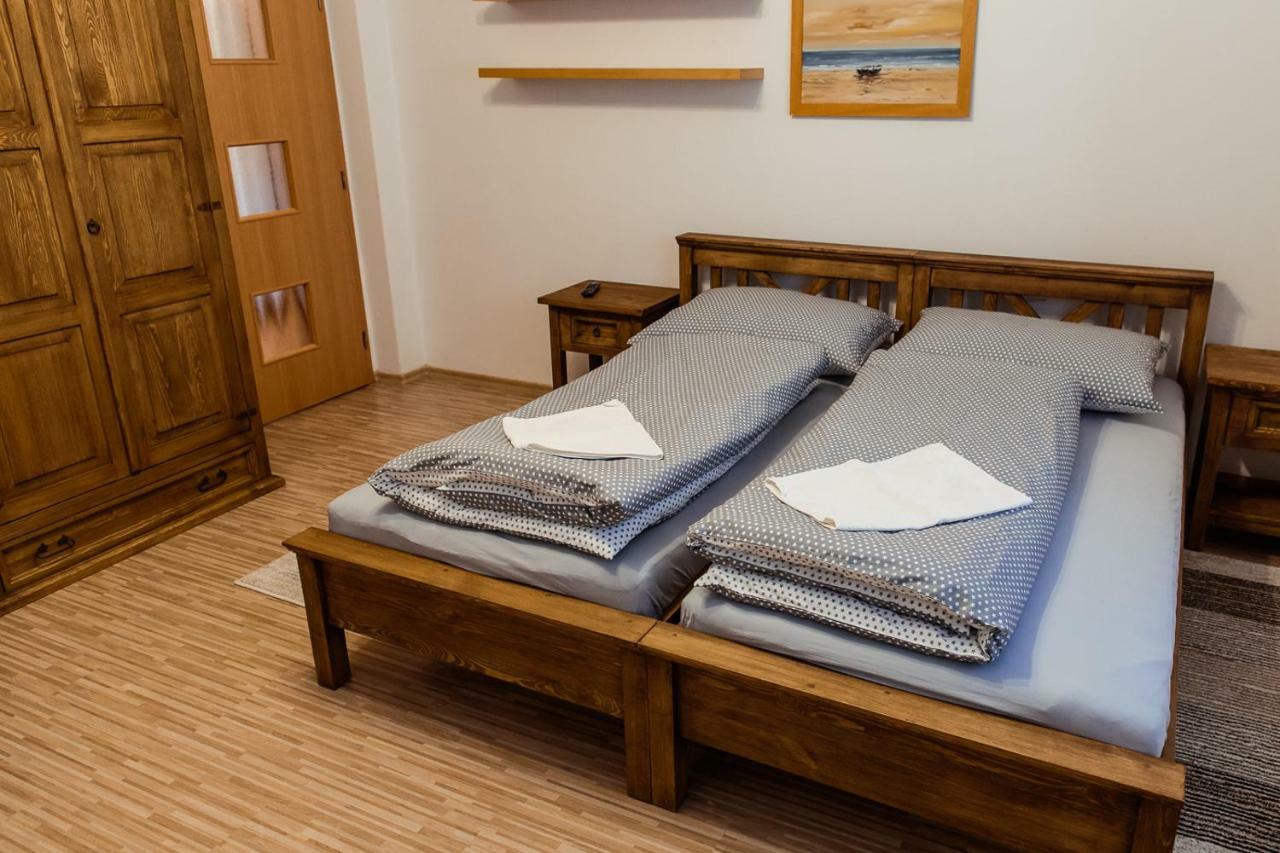 Hrady Apartment *